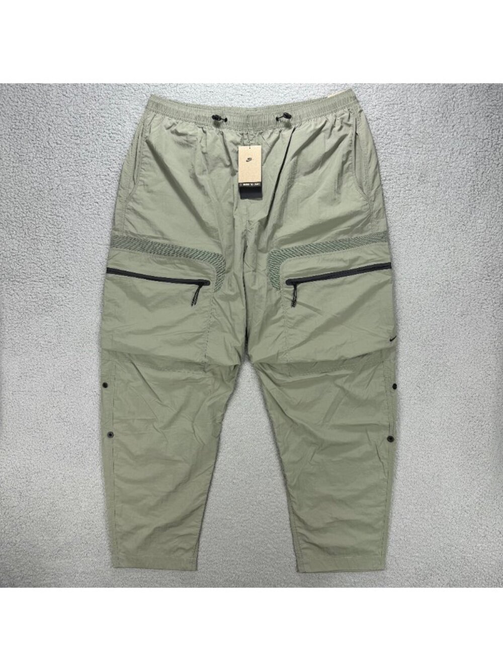 Nike Tech Pants Mens Extra Large Tall XL Green Woven Cargo Loose Fit Taper Track